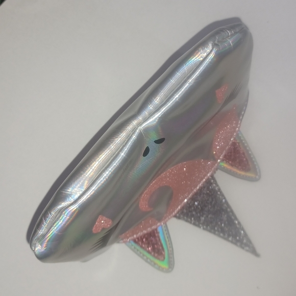 Unicorn cosmetic bag Iridescent sparkly unicorn cosmetic bag pencil bag Girlie - Picture 15 of 16